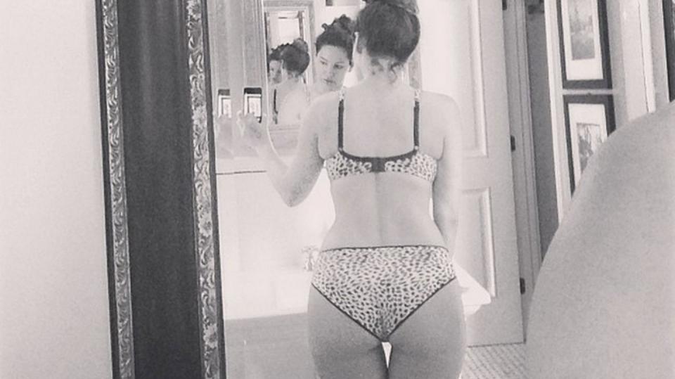 Nejčerstvější zadeček Kelly Brook